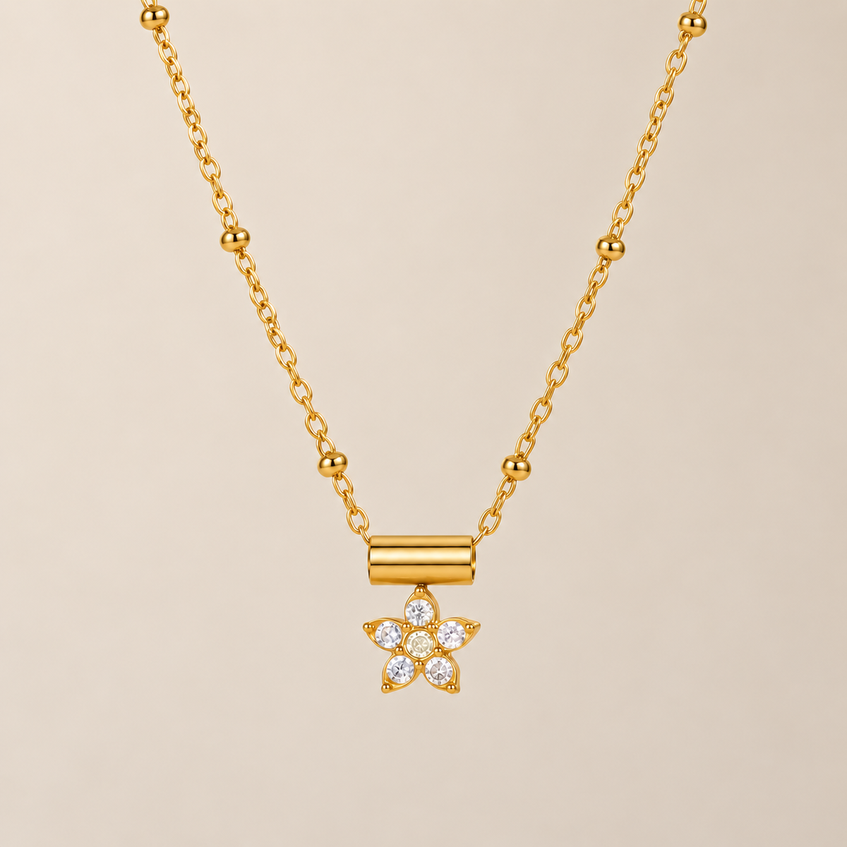 Linea Flower Necklace