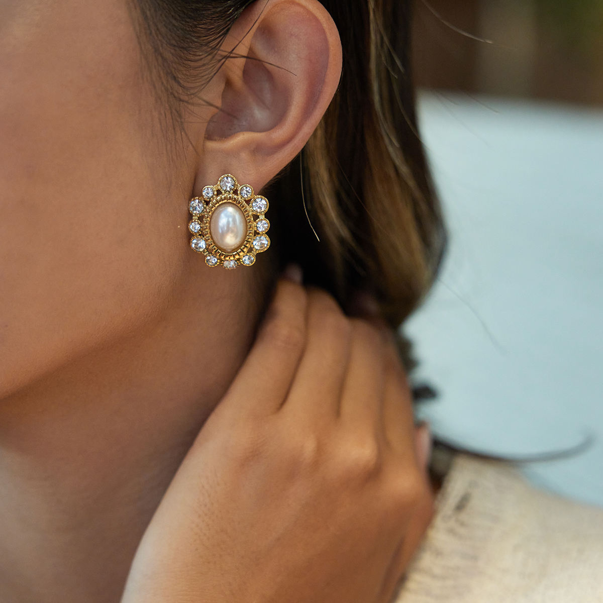Classic Pearl Stud Earring