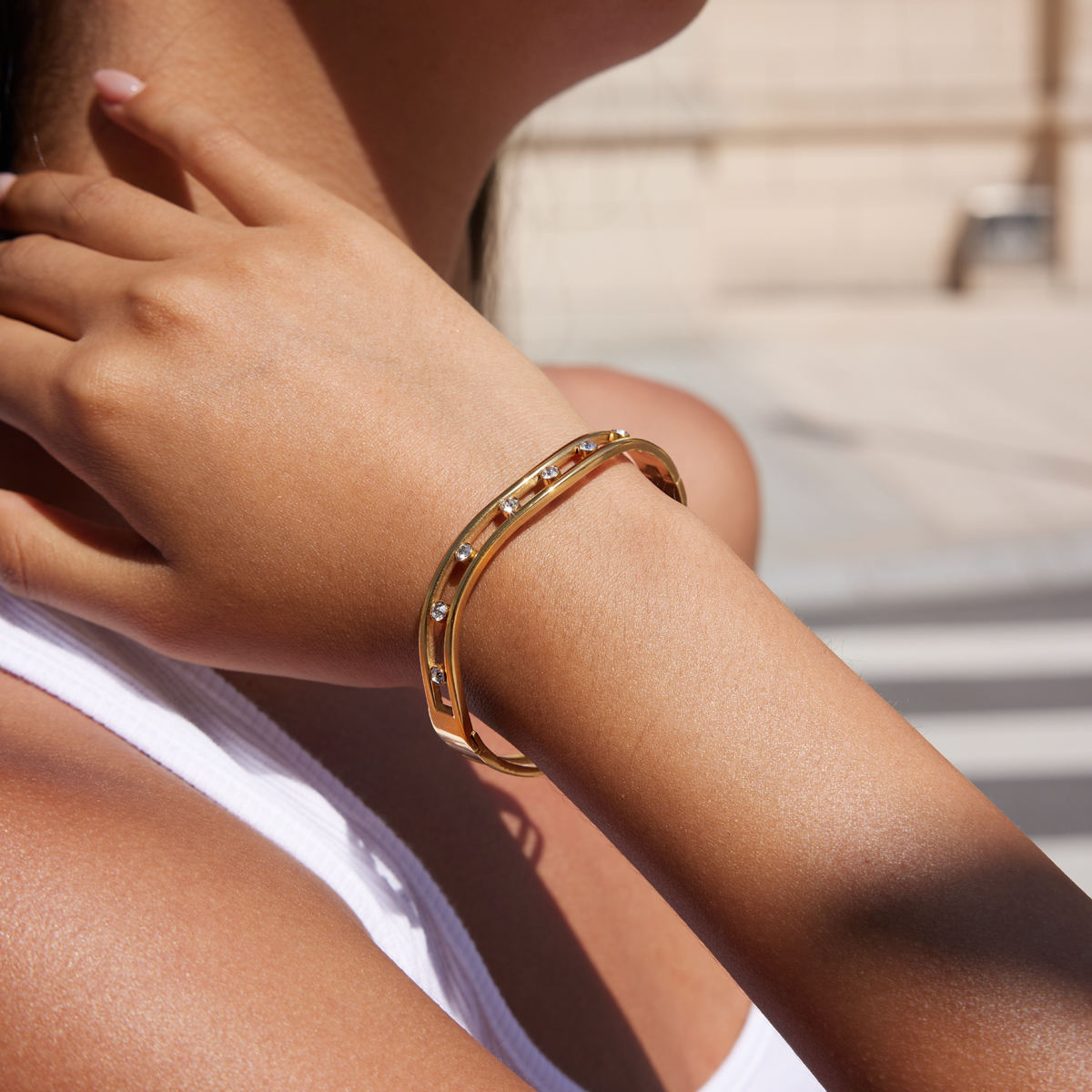 Wavy Lumina Kada Bangle