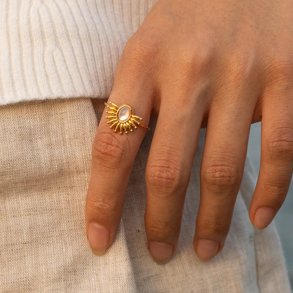 White Shell Sun Resizable Ring – Dimplery