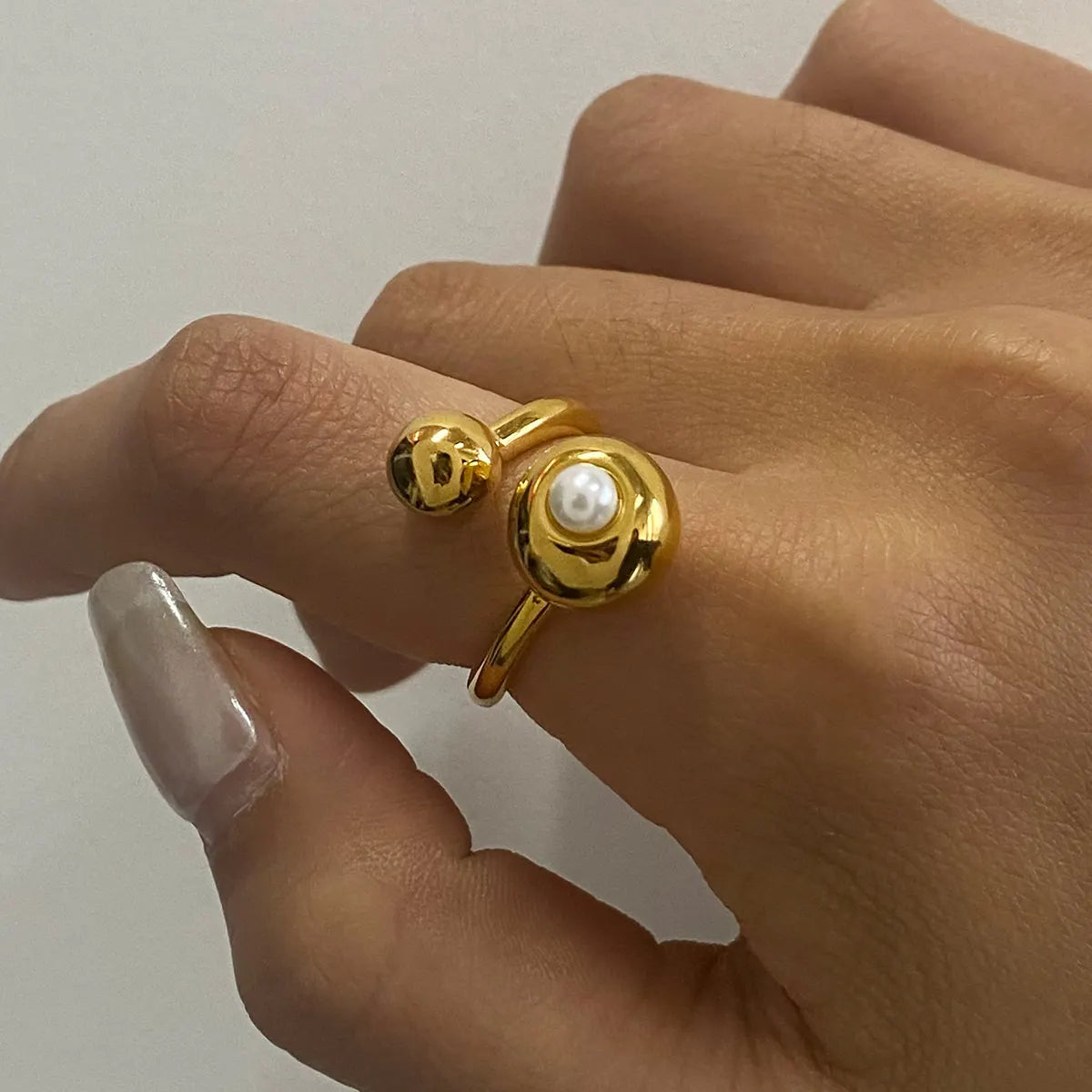 Orb Pearl Resizable Ring