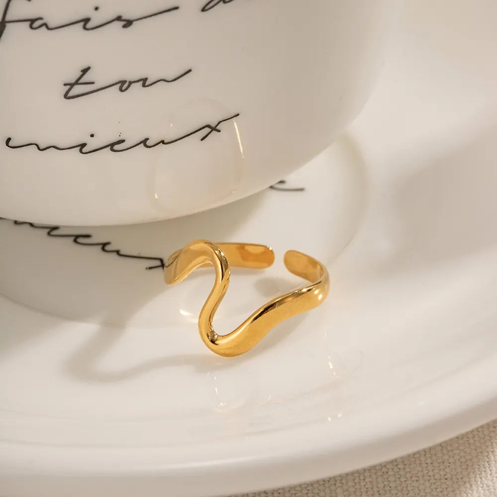 Lightning Resizable Ring