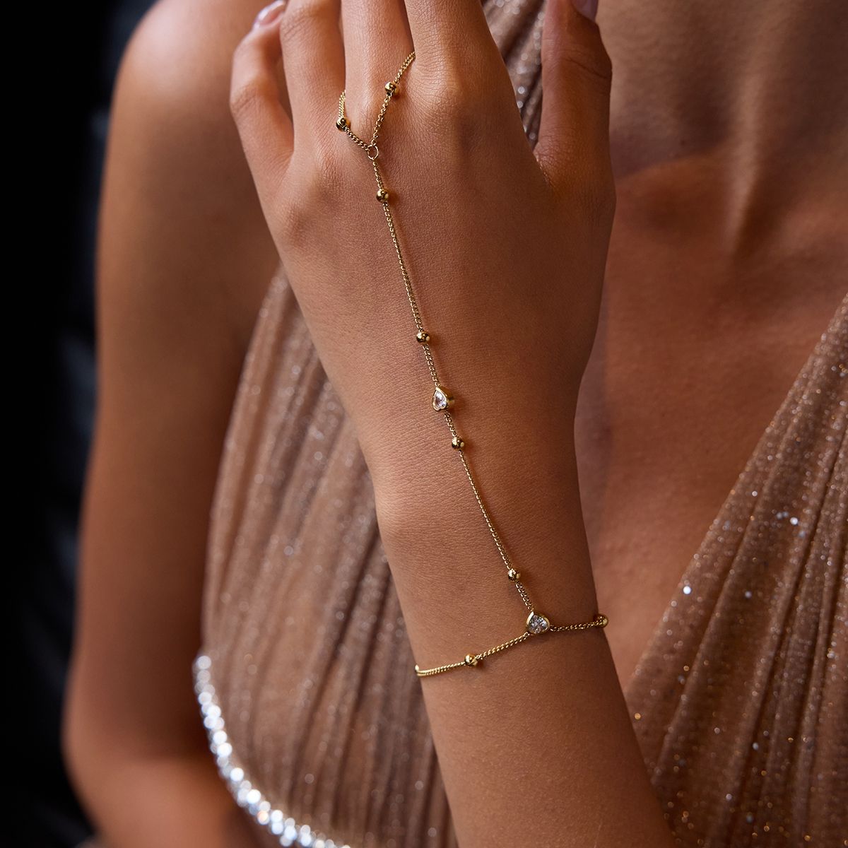 Sparkle Heart Hand Chain Bracelet