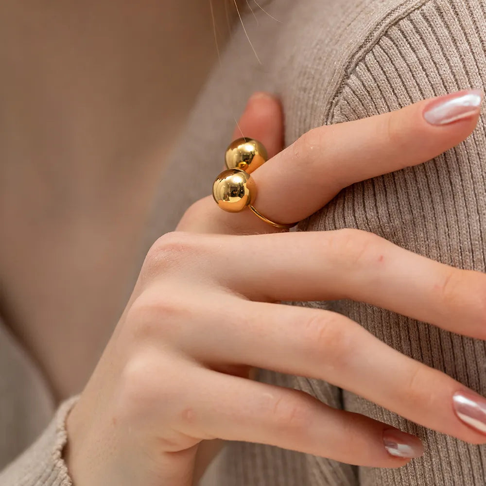 Orb Statement Resizable Ring