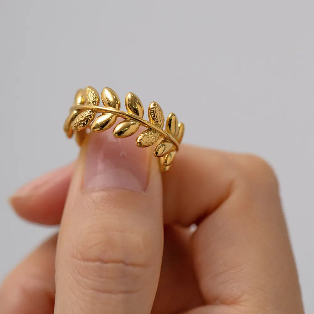 Textured leafy Resizable Ring