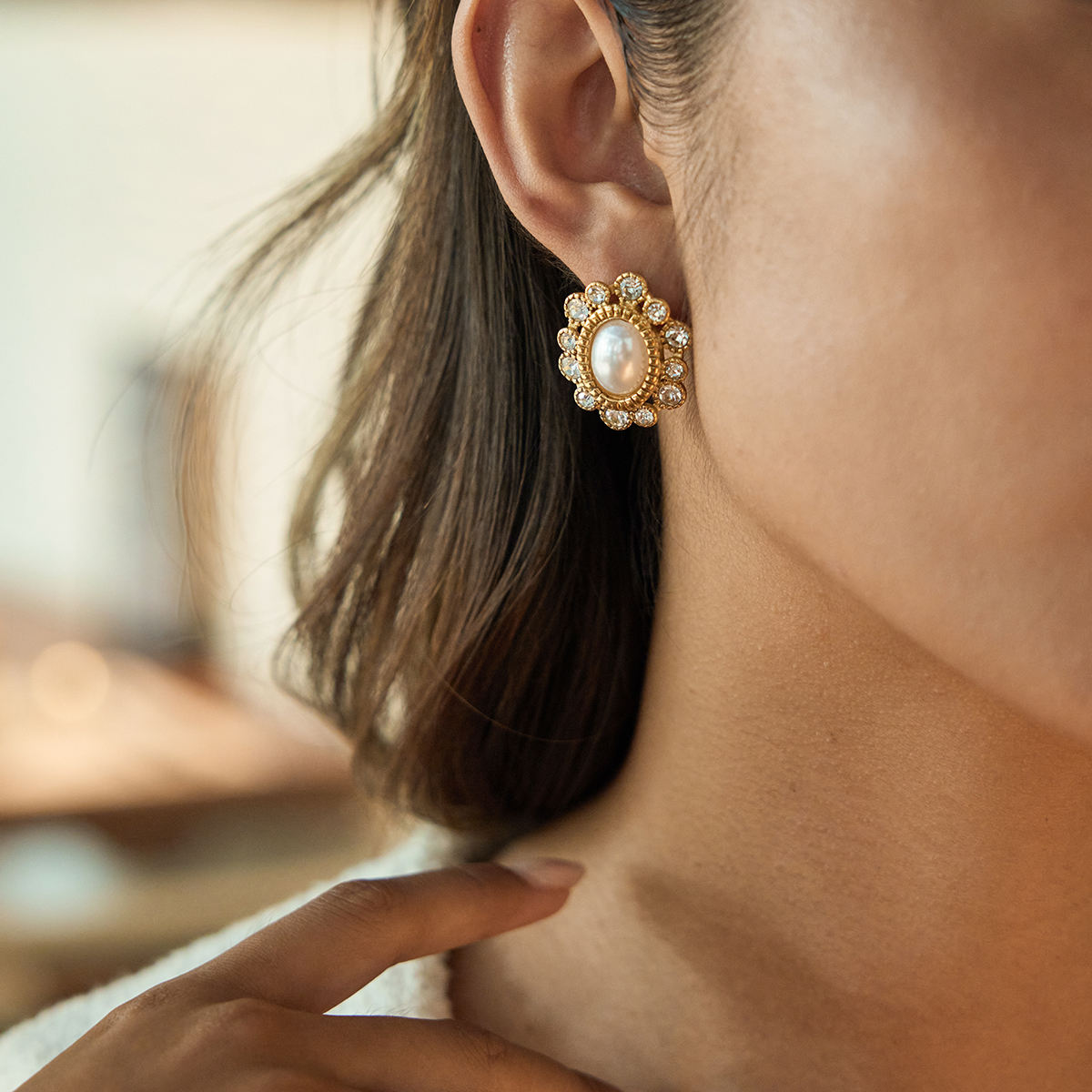 Classic Pearl Stud Earring