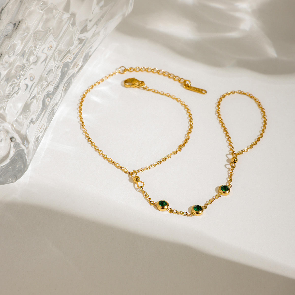 Ira Emerald Hand Chain Bracelet