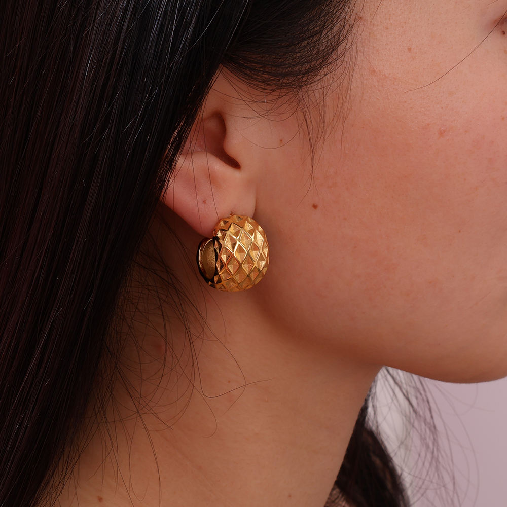 कर्व लूप स्टड इयररिंग्स