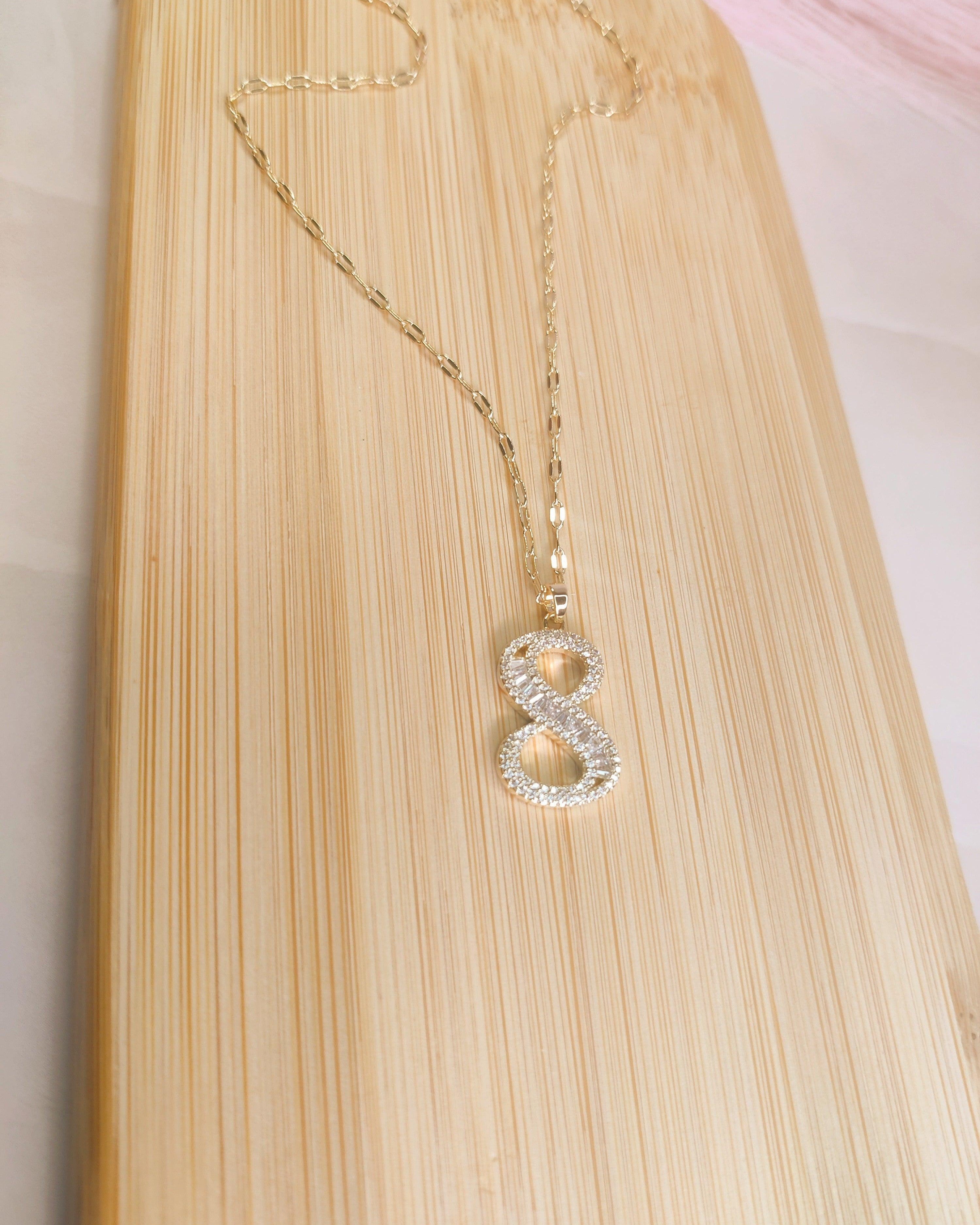 8 Shaped Pendant Necklace