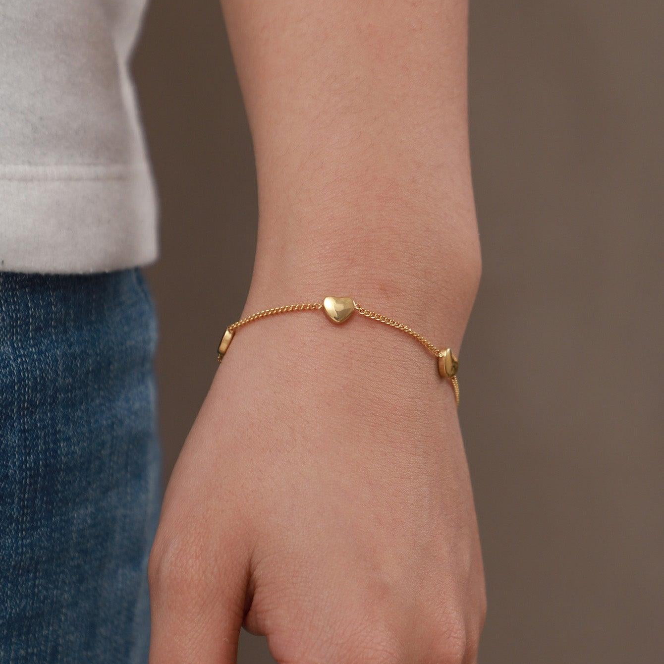 Women’s daily bracelet