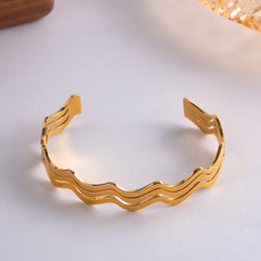 Layered Wavy Kada Bangle