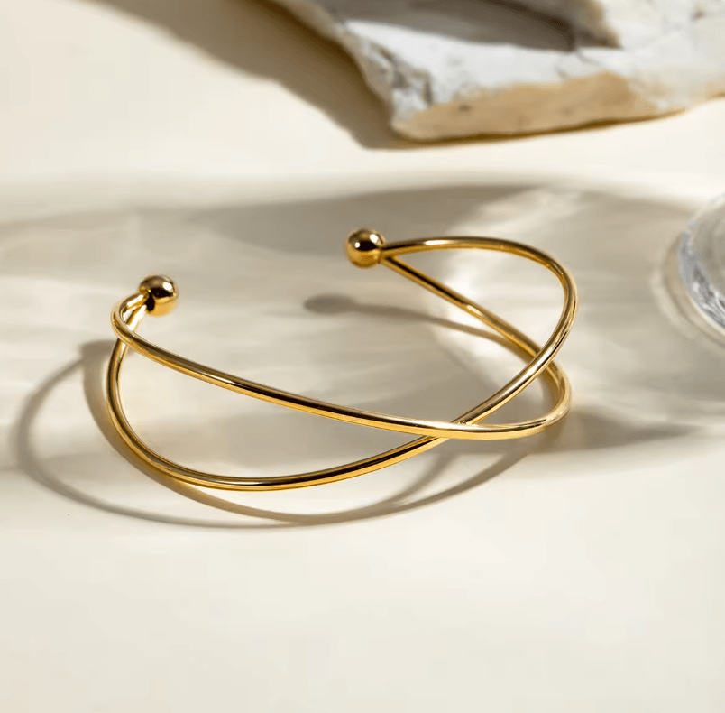 Sleek Twisty Kada Bangle