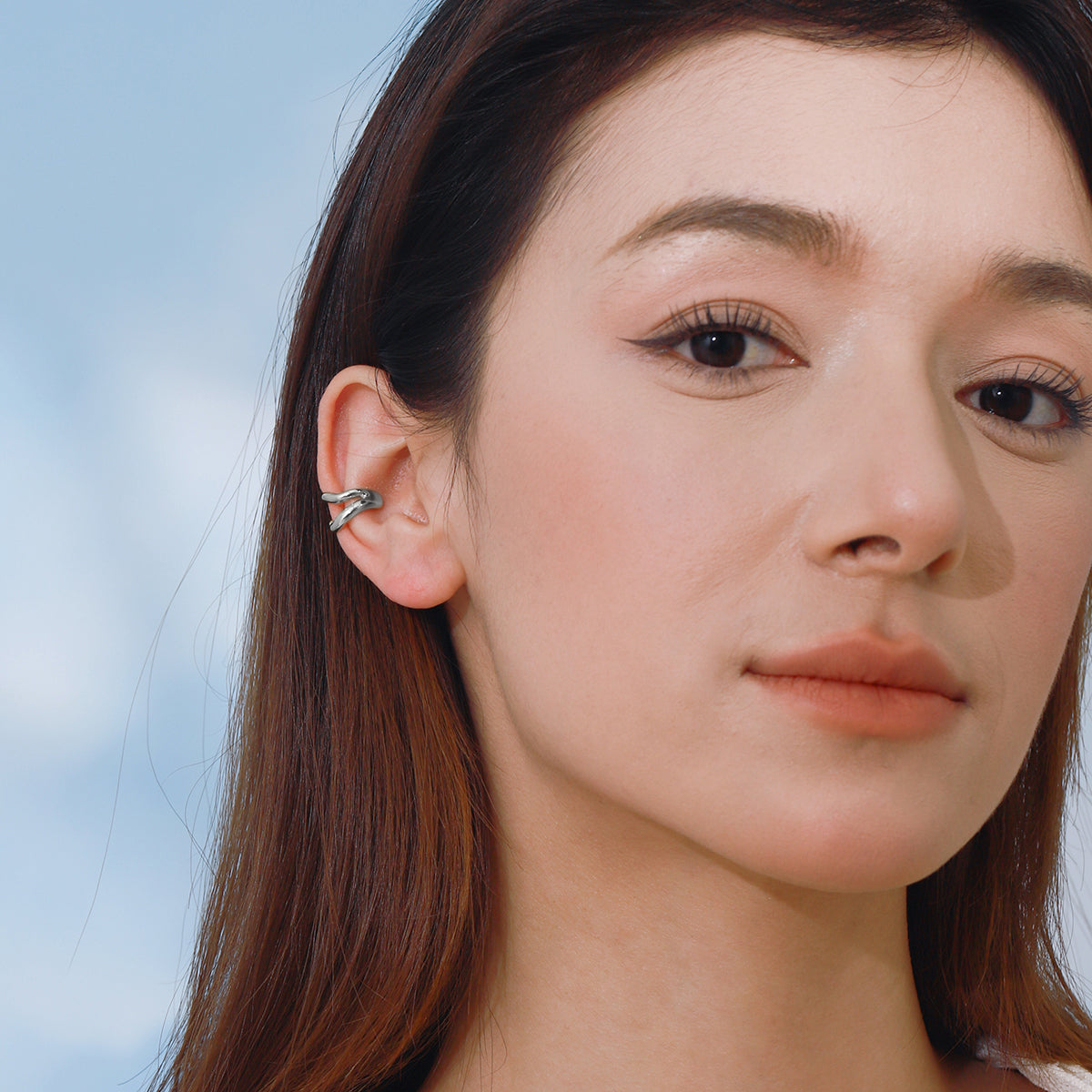 Sculpt Wrap Ear Cuff Earring - Silver