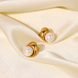 Elegant Round Pearl Earring