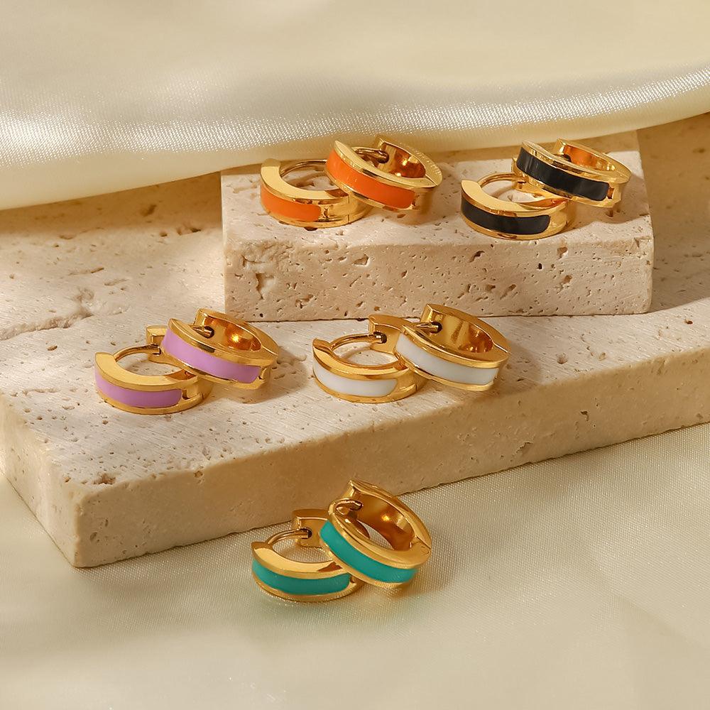 Ria Pop Hoop Earring
