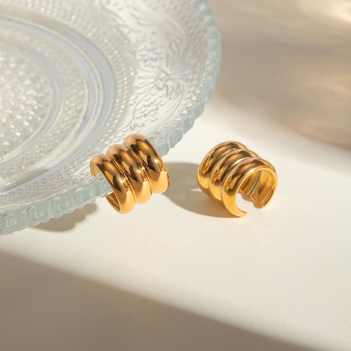 Curve Ear Cuff Earring