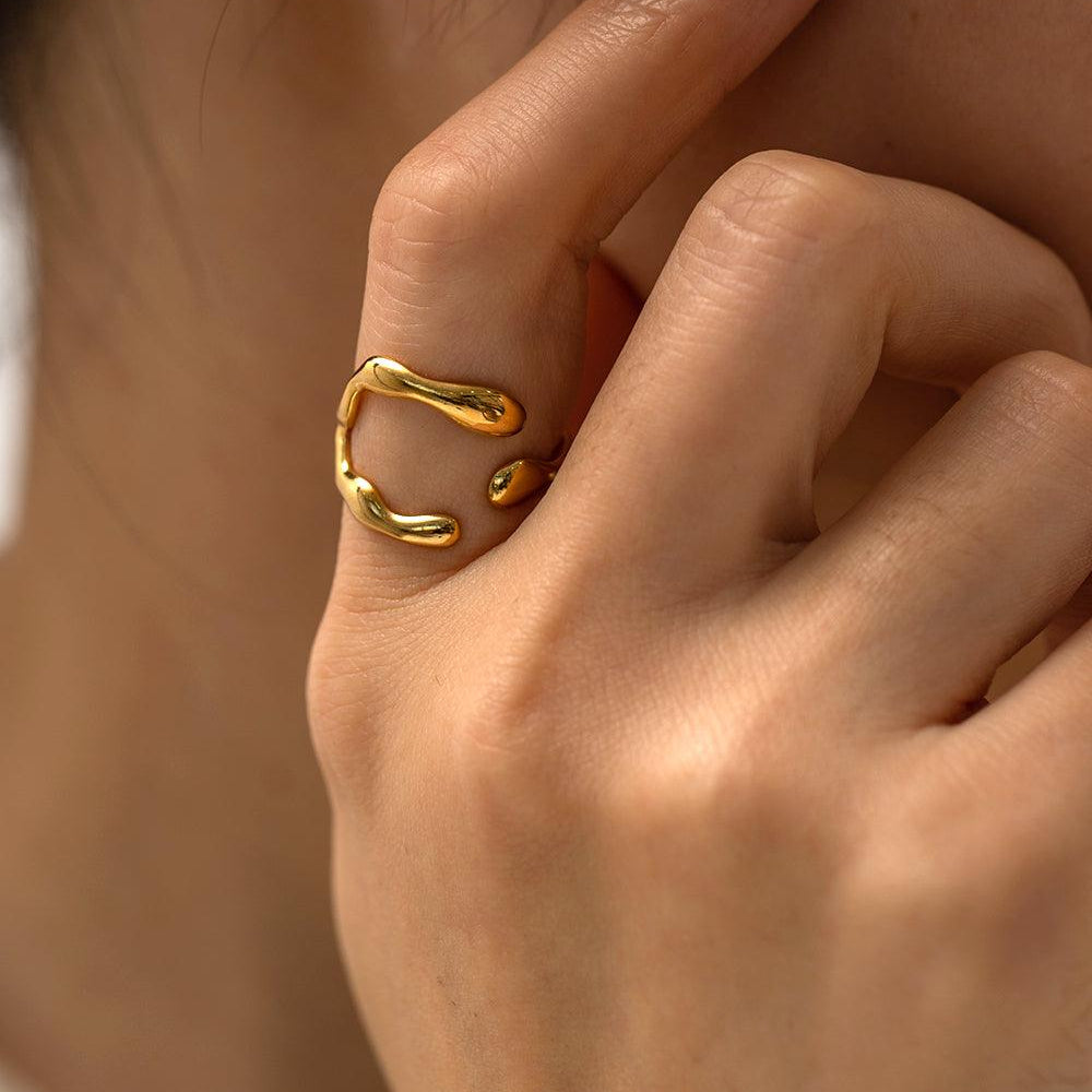 Callie Resizable Ring