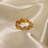 Mullai Wavy Ring