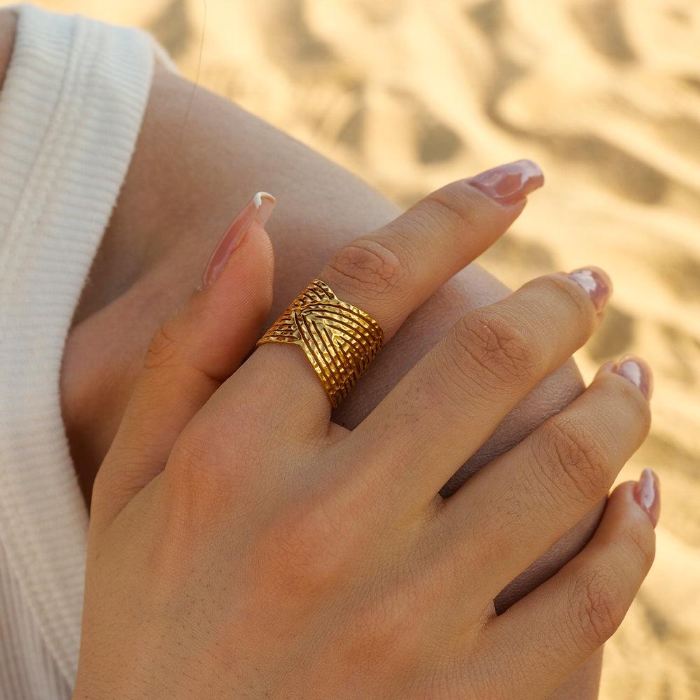 Bold Rings
