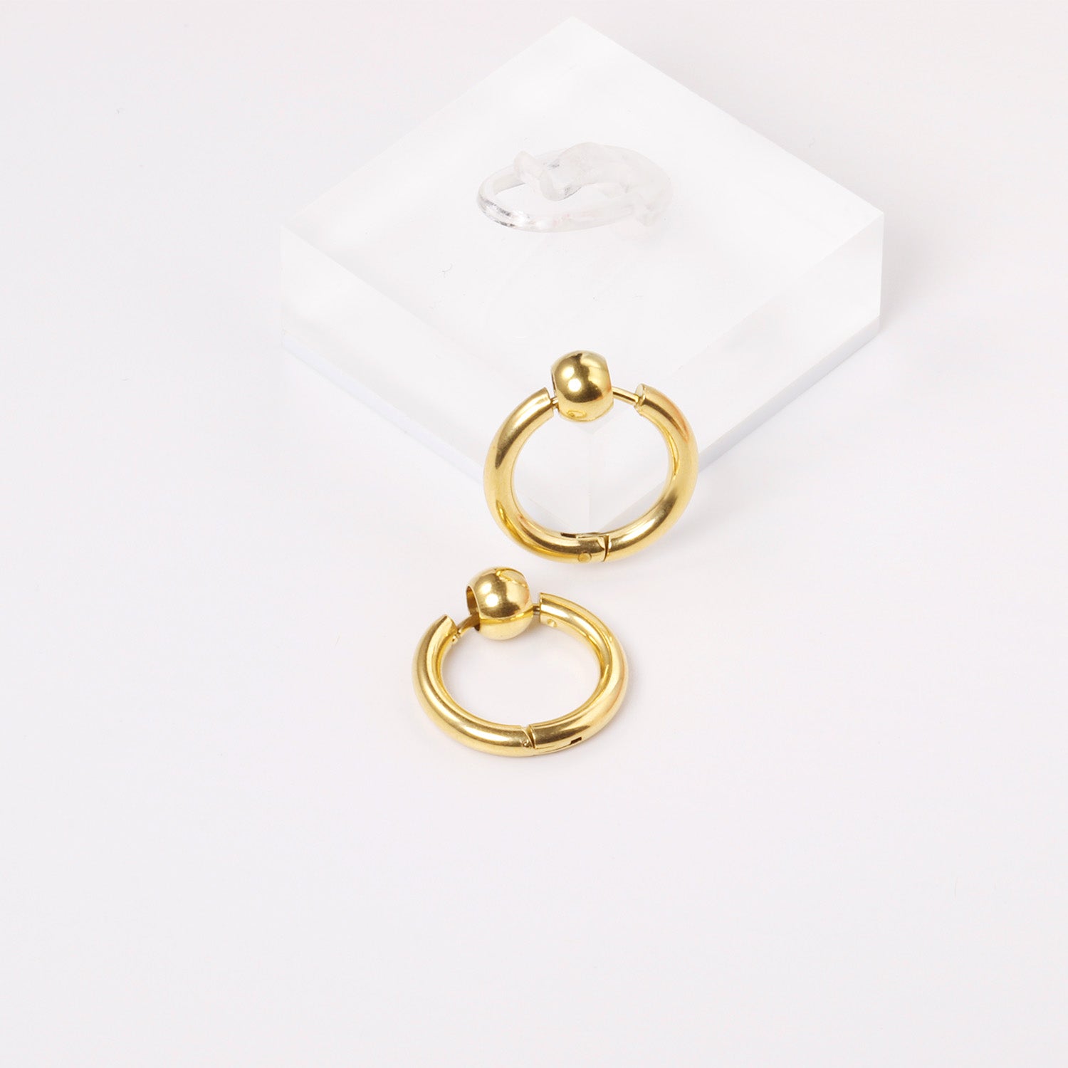 Bolt Hoop Earring