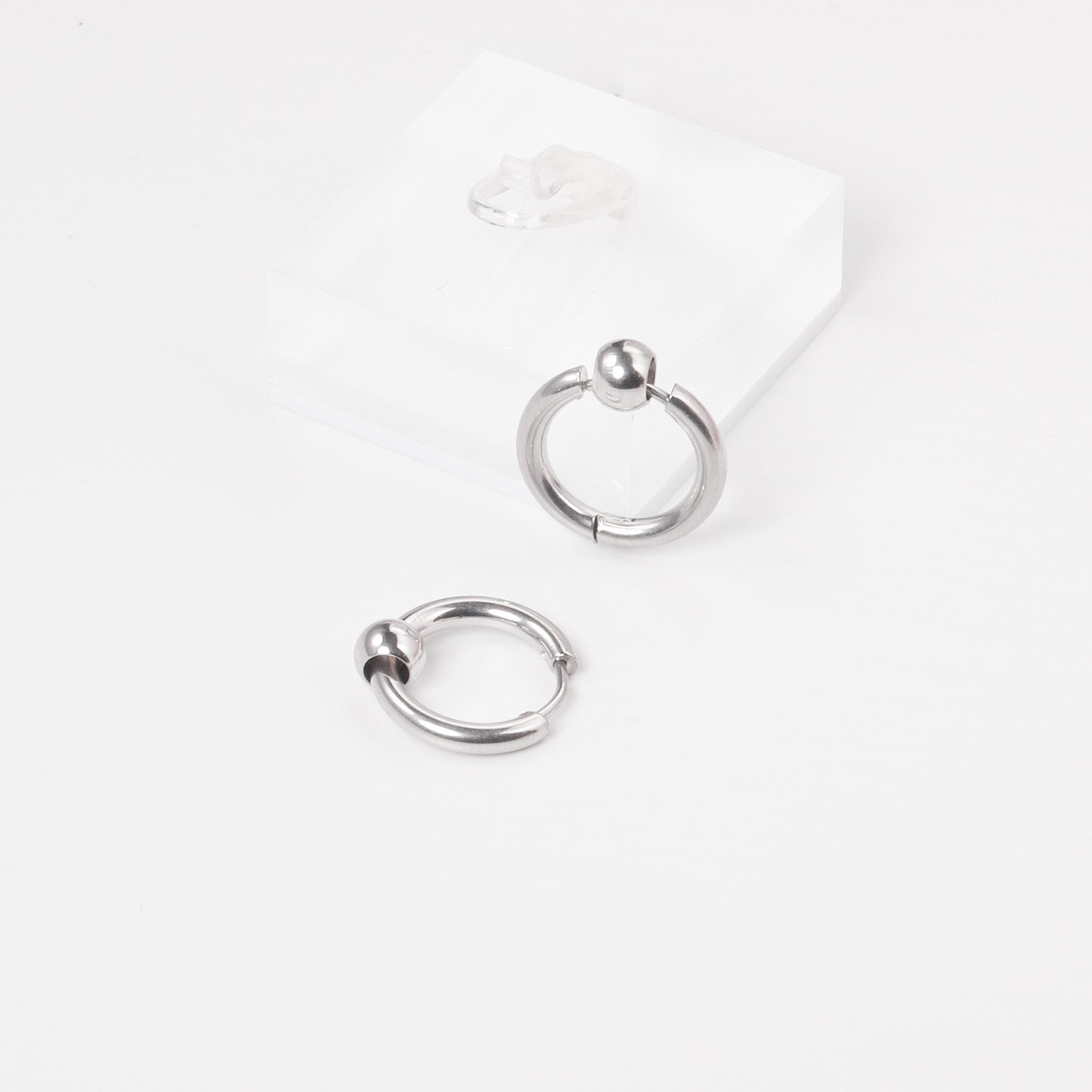 Bolt Hoop Earring - S