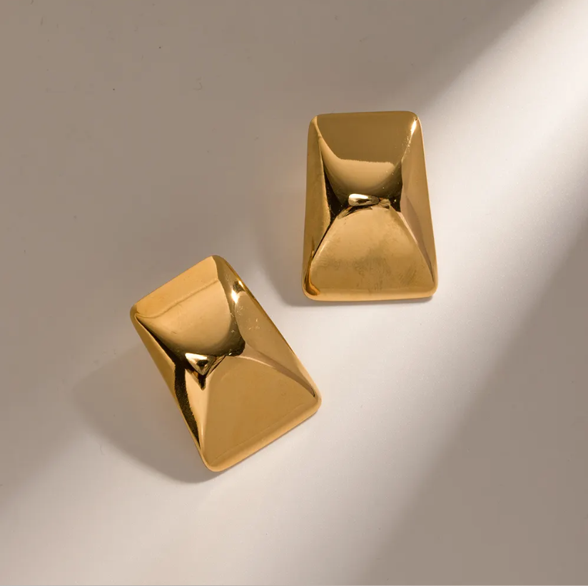 Shiny Pyramid Statement Earring