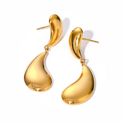 Shiny Tear Drop Earring