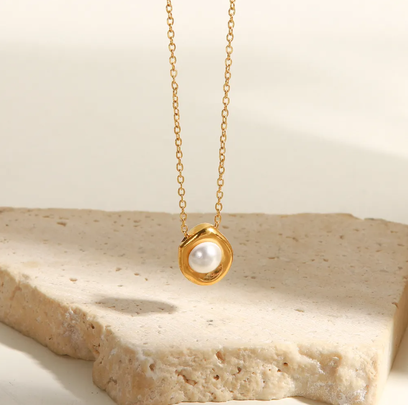 Pearl Nest Necklace