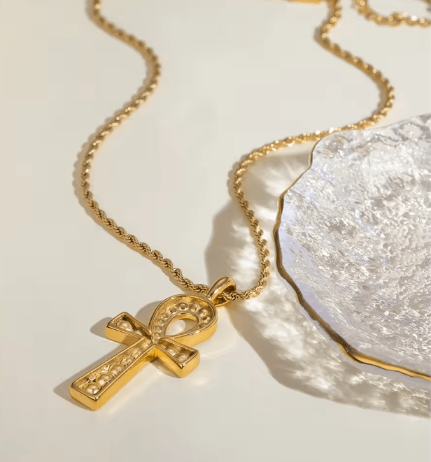 Cross Chunky 20 inch Necklace