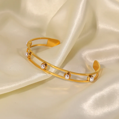 Elegant Pearl Kada Bracelet