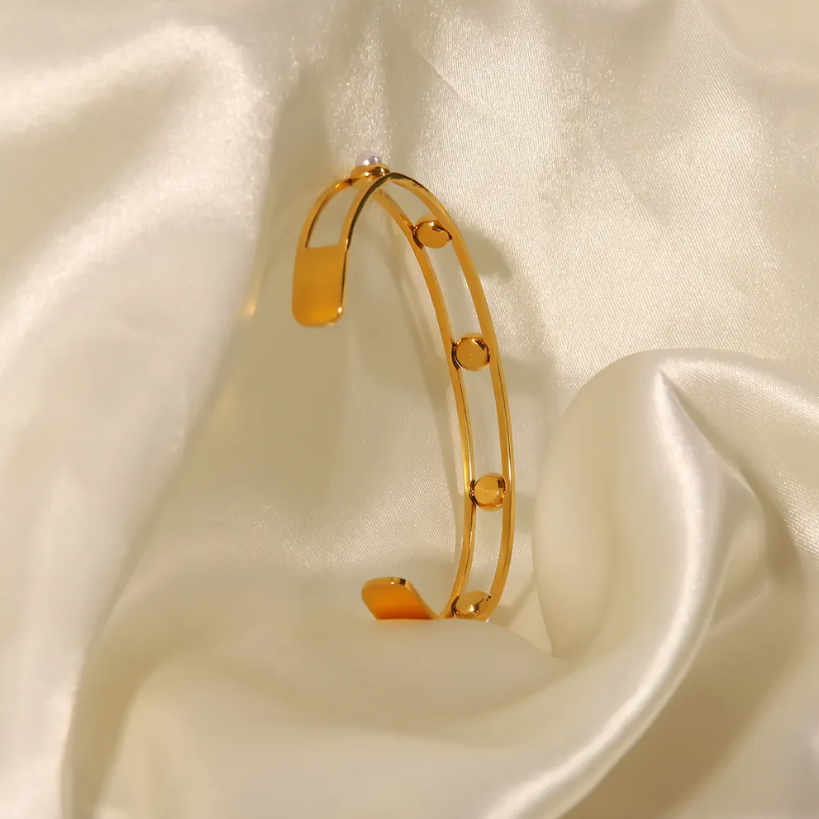 Elegant Pearl Kada Bracelet