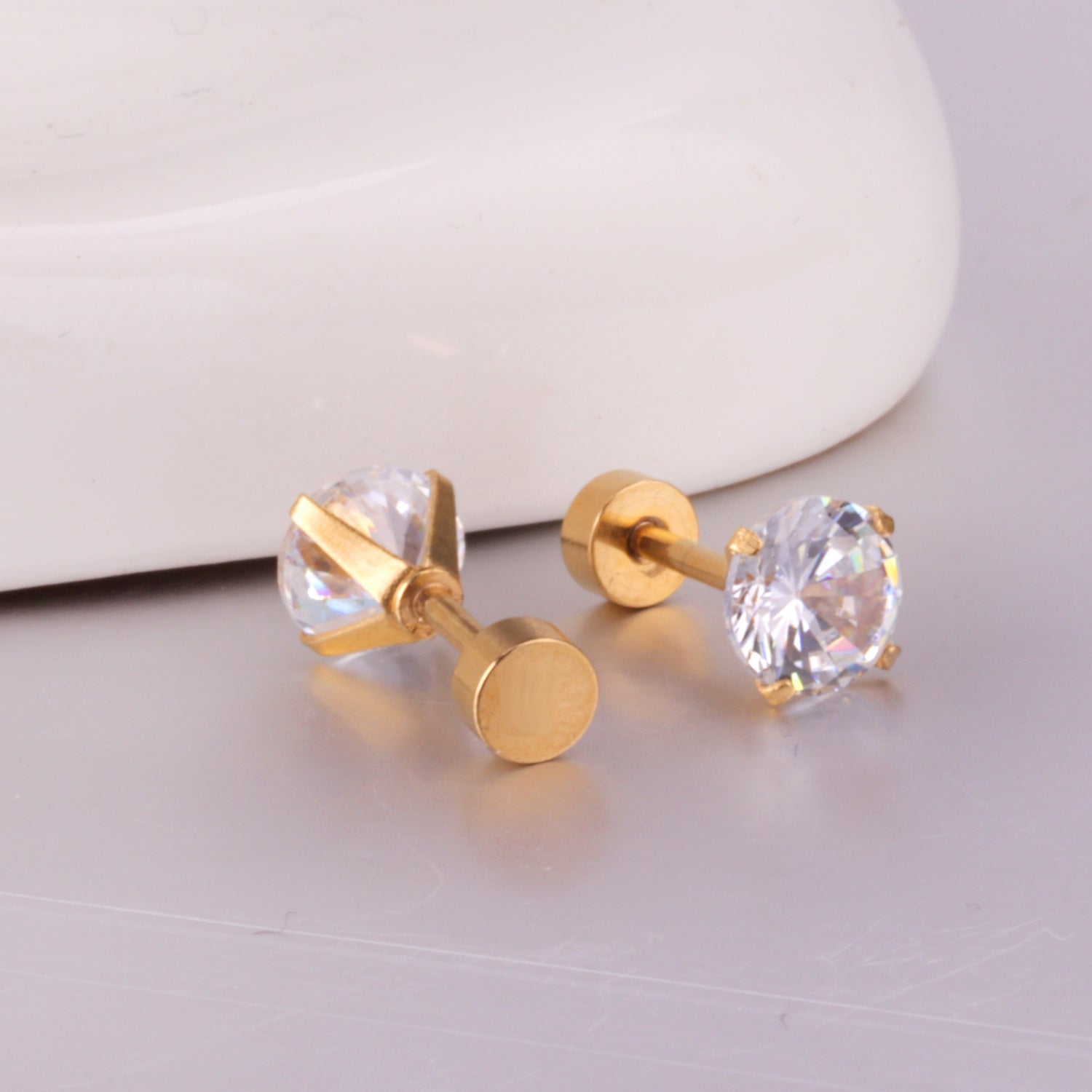 Solitaire Stud Earring