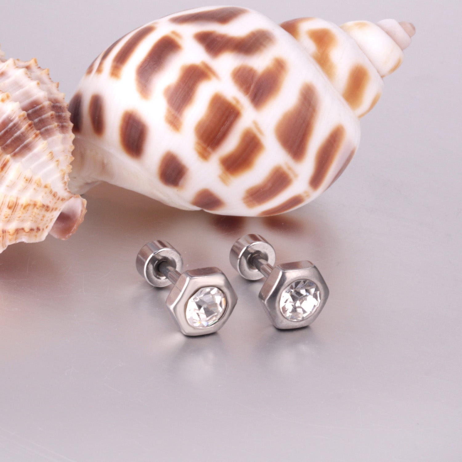 Hexagon Diamond Stud Earring - S
